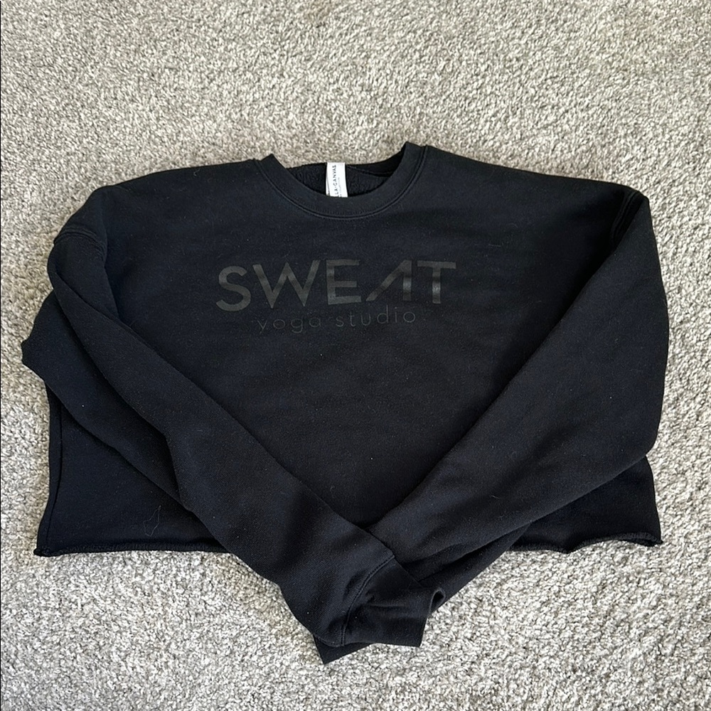 Graphic Crop Sweatshirt